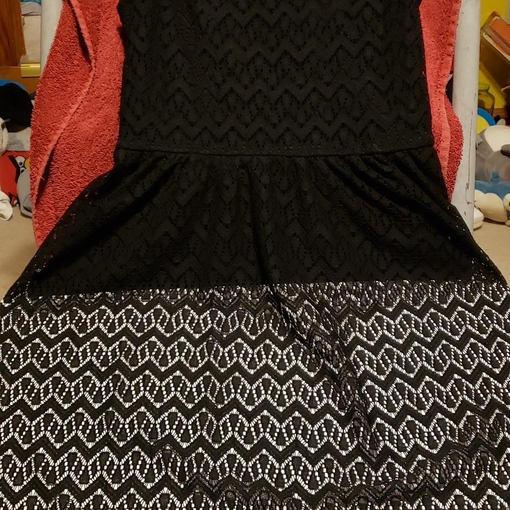 Dress - Picture 5 of 6